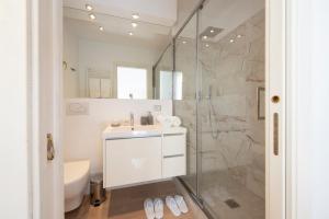 Lucrezio Caro Luxury Apartment