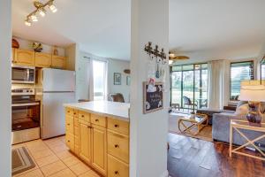 Turtle Bay Condo with Pool Access and Golf Course!