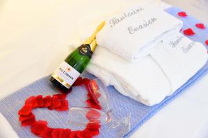 Appartements Santorini Evasion - Suite de Luxe : photos des chambres