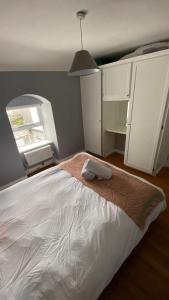 Stylish & Spacious Apartment, Sleeps 6