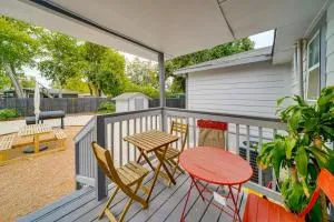 Less Than 1 Mi to Frost Bank Center Home with Deck and Grill! - Elmendorf