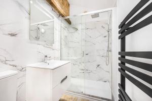 Quaint Mews House in Tivoli