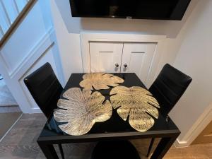 Glastonbury Sacred Vault, 1 Bedroom, Split-Level