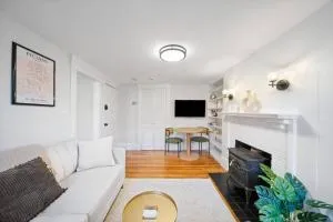 102 Revere Street, Unit 3 Beacon Hill - Chelsea