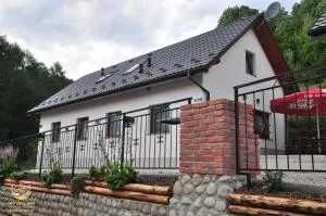 "Nad Zdrojami" Domek Kowalczyk - 什恰夫尼察