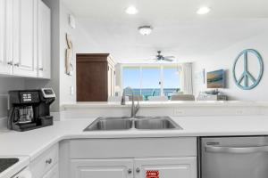 Majestic Beach Towers #2-1203