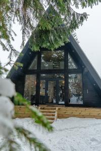 Black Raven Cabin