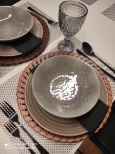 Conforto, internet ótima, e estacionamento