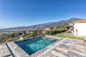 Casa Gamez by Huskalia