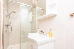 Poplar Farm Barn - Spring Functions Events Welcome - Pass the Keys