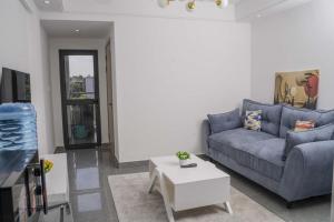 1 Br Luxury hideout in Riverside with views