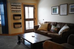 Family Suite with Balcony room in The Retreat At Norwich Lake