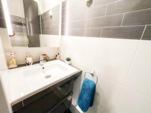 Appartements - Le COSY GARDEN - Proche RER A et E - Paris Disney - Parking et WIFI Gratuit ! Family SPECIAL OFFER : photos des chambres