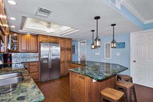 Pelican Watch #502 by Sun Palace Vacations