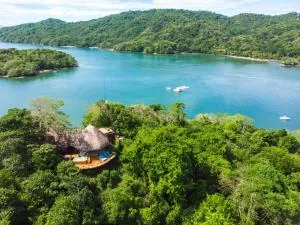 Isla Chiquita Glamping Hotel - Naranjo