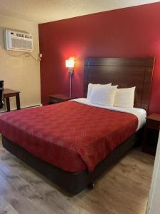 Queen Room room in High Desert Inn