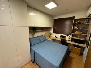 Studio completo e bem localizado