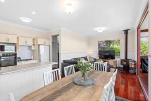 Ravensbourne Escape- Quingilli