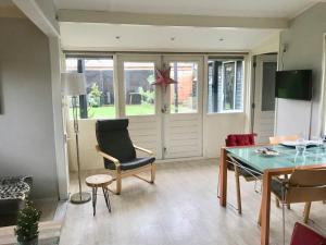 Aaf is alleen te boeken van zaterdag tot zaterdag De tuin is afsluitbaar voor uw hond