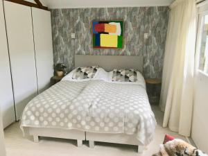 Aaf is alleen te boeken van zaterdag tot zaterdag De tuin is afsluitbaar voor uw hond