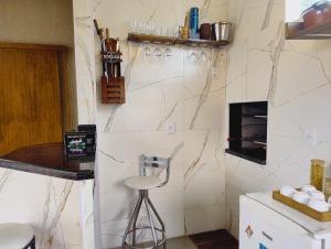 Casa aconchegante com quarto familiar, próx beiramar continental