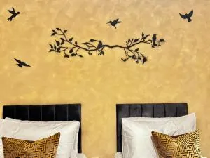 Relocator Hub Parking 6min to M4 - Langley Marish