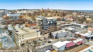 Fay Flat-Monthly Rental-Downtown High Rise Suite - Fort Smith