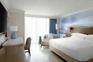 King Room with Balcony room in Fort Lauderdale Marriott Harbor Beach Resort & Spa
