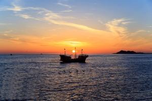 Villa Catalina at Bella Sirena - Private Jacuzzi - On the water