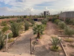 Pretty Villa with farmhouse - Knassis