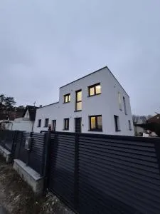 Neubauwohnung mit 80 m2 Terrasse, 8 Minuten von Linz entfernt - Gries