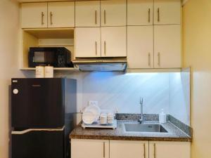 Cadence Place 2BR Pasig Condo for upto 6pax with Free Parking