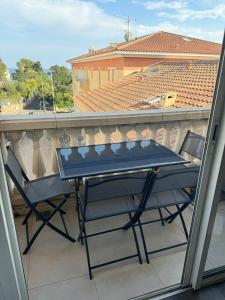 Charmant appartement à 50m des plages