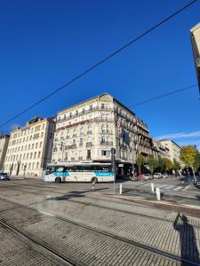 Hotels Campanile Grenoble Centre Gare : photos des chambres