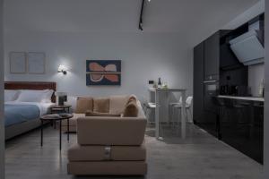 Embassy Elegant Suite