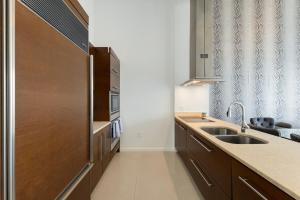 High Ceiling Exquisite 1BR 1BA ICON Brickell