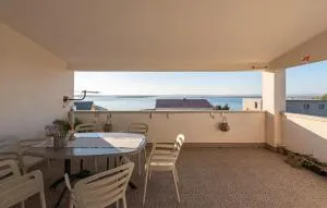 2 Bedroom Amazing Apartment In Smokvica - Smokvica