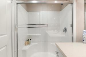 Charming Bliss By the Ocean LUXE 2bd 2ba MDR