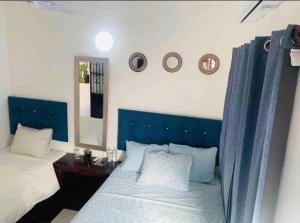 07 Habitación Independiente en Zona Romántica a solo 3 cuadras de la playa