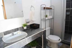 09 Habitación Independiente en Zona Romántica a solo 3 cuadras de la playa