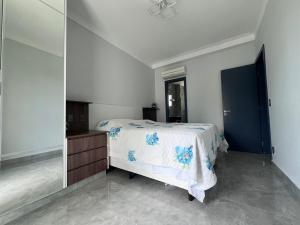 Ap Riviera pé na areia com vista