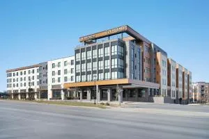 Courtyard by Marriott Milwaukee Brookfield at Poplar Creek - اوكونوموووك