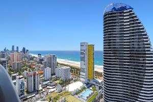 BEACH Skyhome at Oracle - level 37