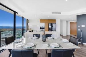 BEACH Skyhome at Oracle - level 37