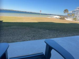 Sunset Harbor Palms 1-108