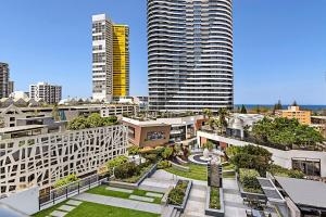 Boutique BEACH Luxury at Oracle 20608