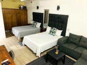 10 Habitación Independiente en Zona Romántica a 1 cuadra del muelle