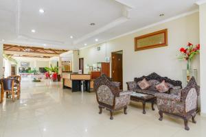 Urbanview Hotel Cendrawasih Lahat By RedDoorz