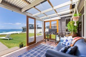 Glory House at Culburra - Beachfront