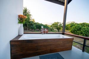 The Farmer Farm Stay & Cafe